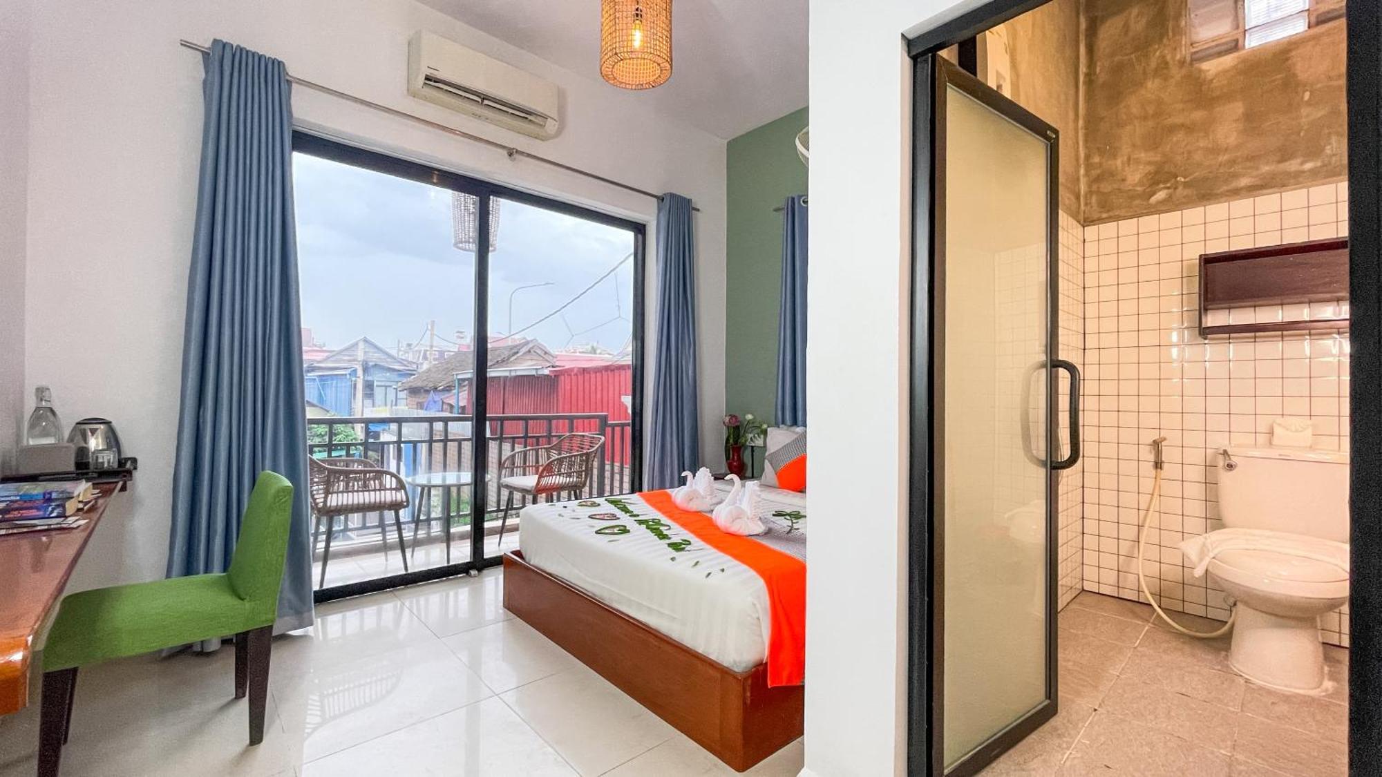 The Center Point Hotel Siem Reap Exterior photo