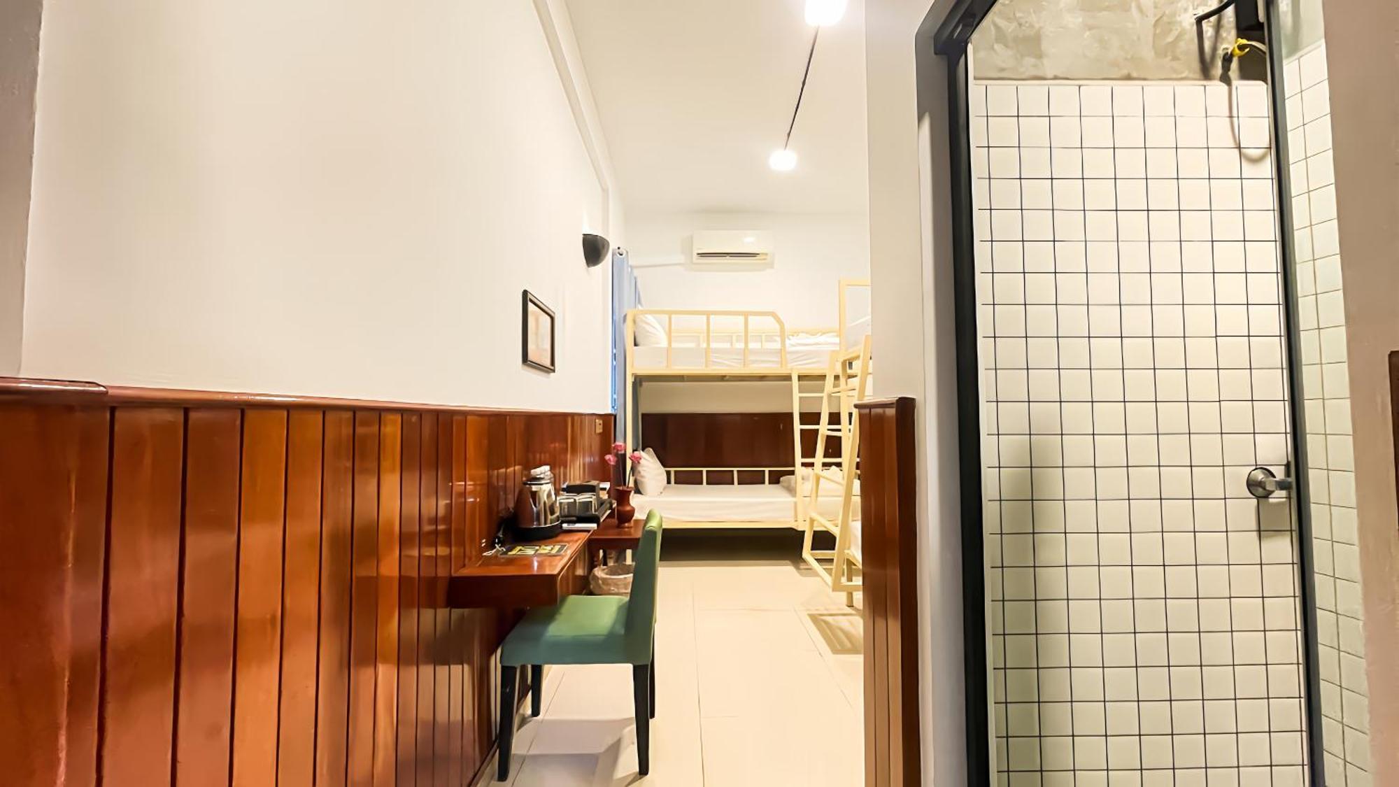 The Center Point Hotel Siem Reap Exterior photo