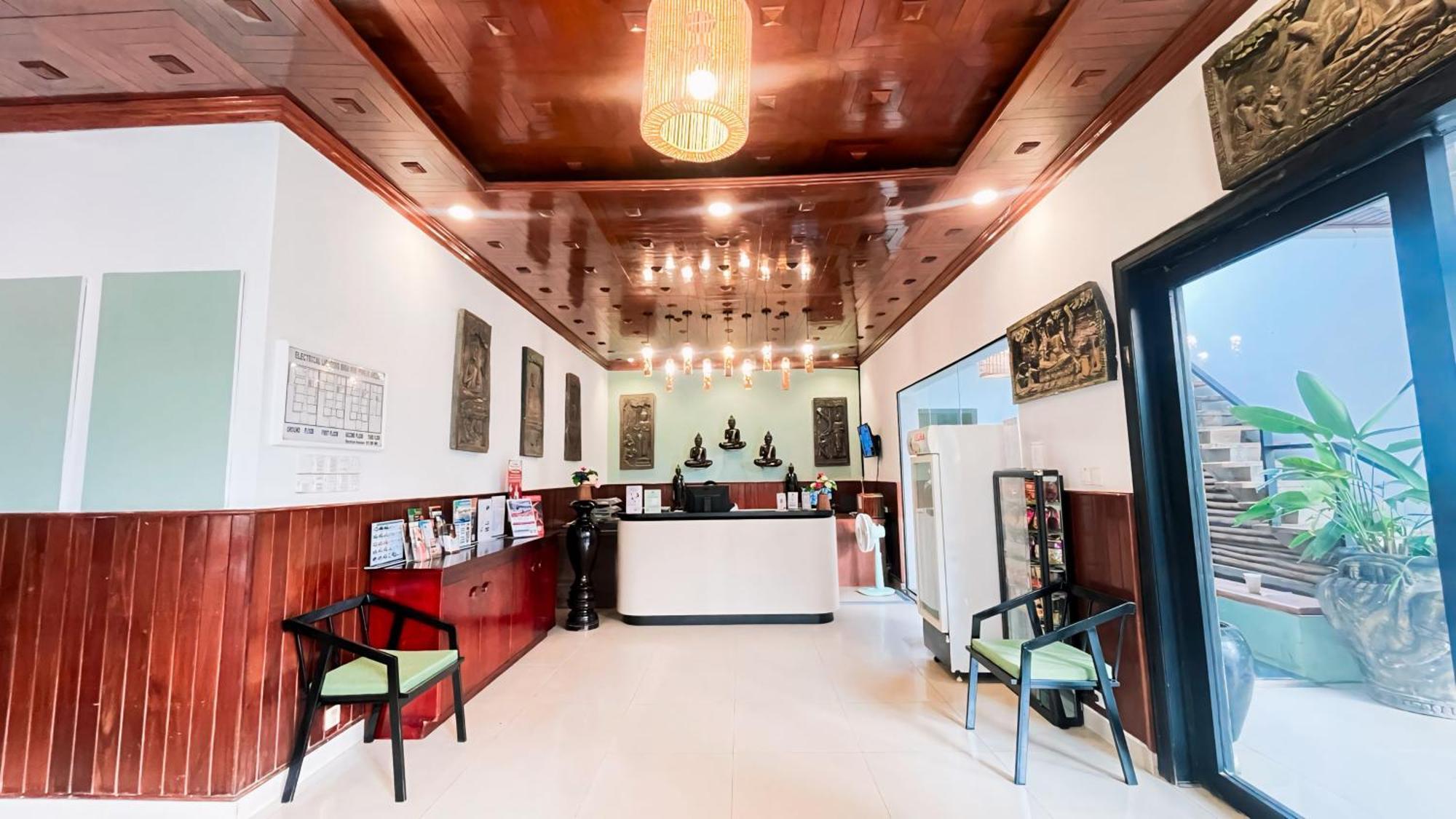 The Center Point Hotel Siem Reap Exterior photo