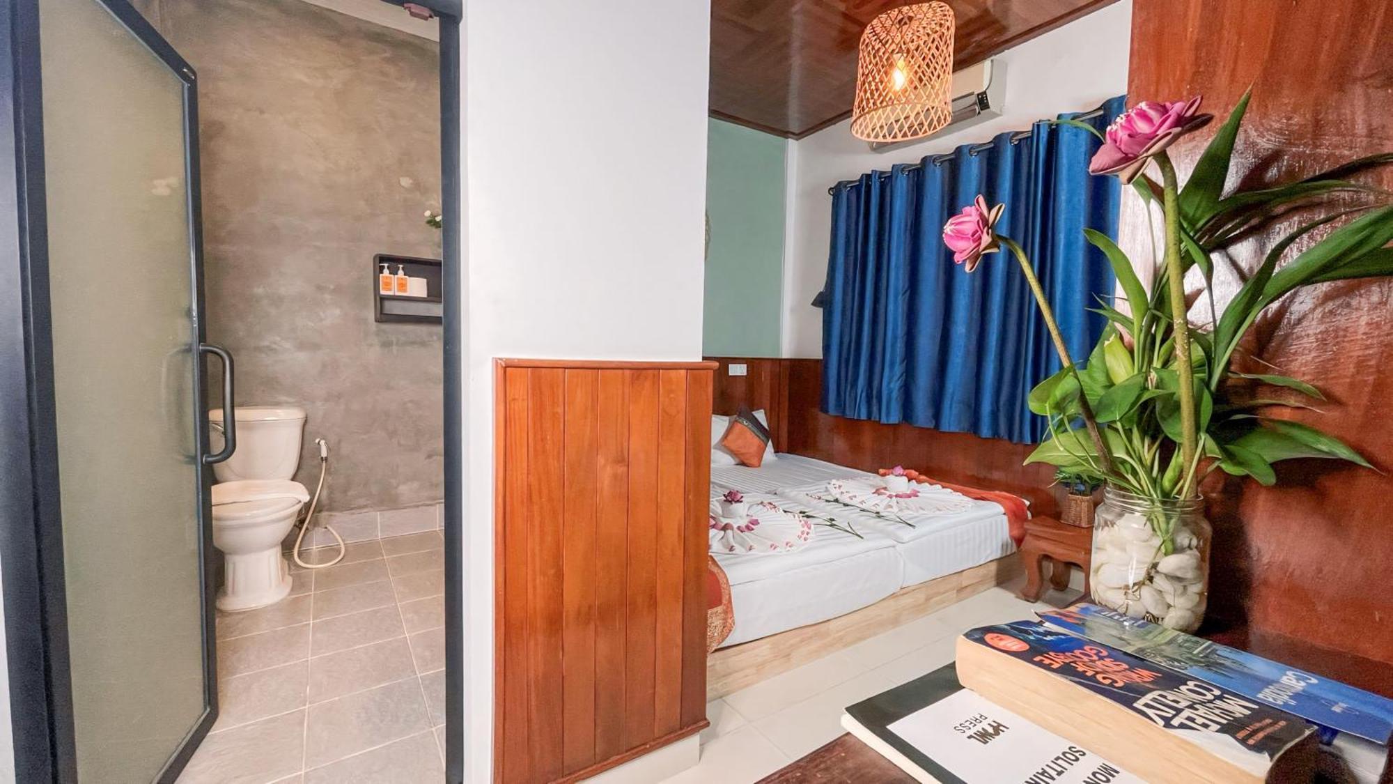 The Center Point Hotel Siem Reap Exterior photo